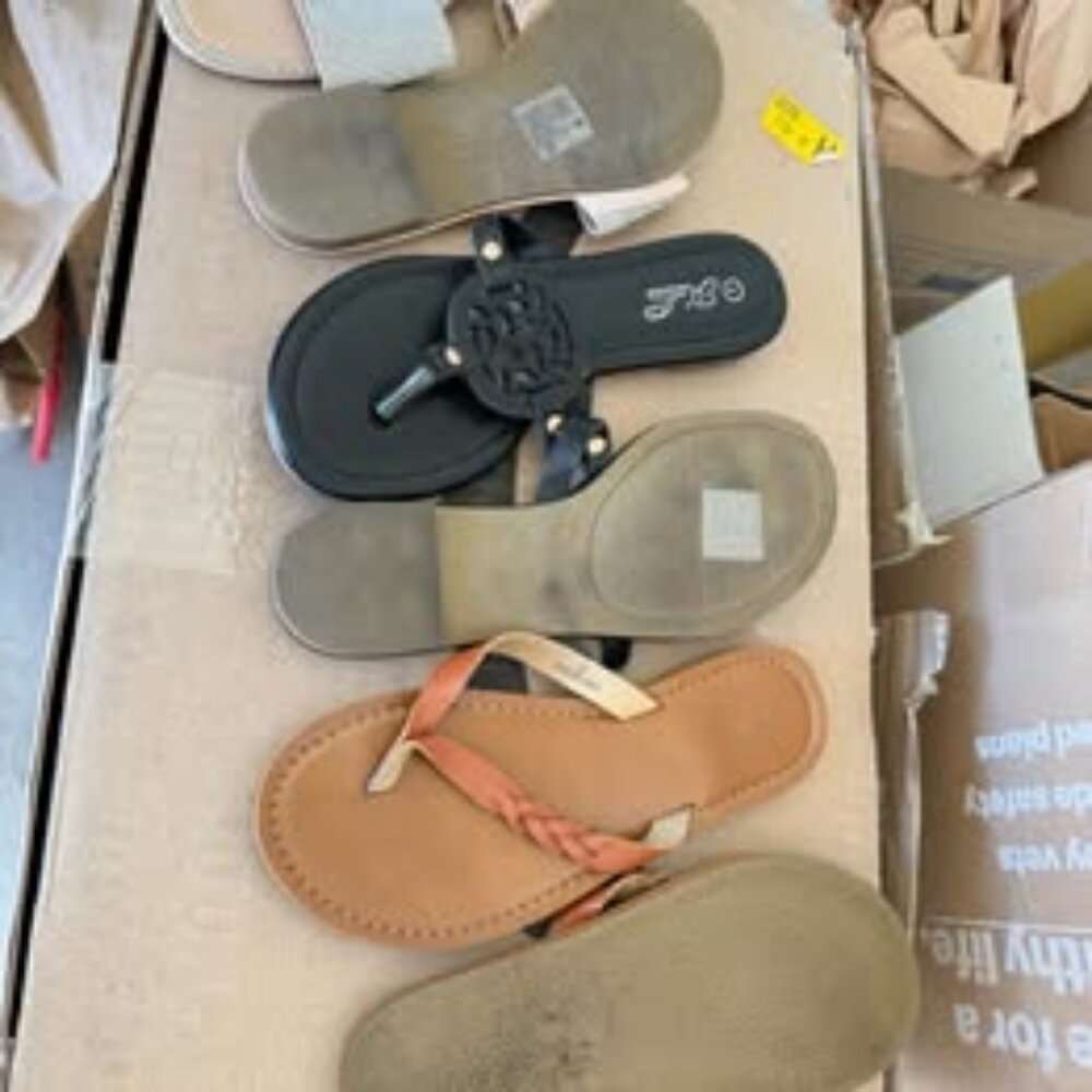 Women’s Sandal Bundle – 5 Pairs 2 size 7 one size 6